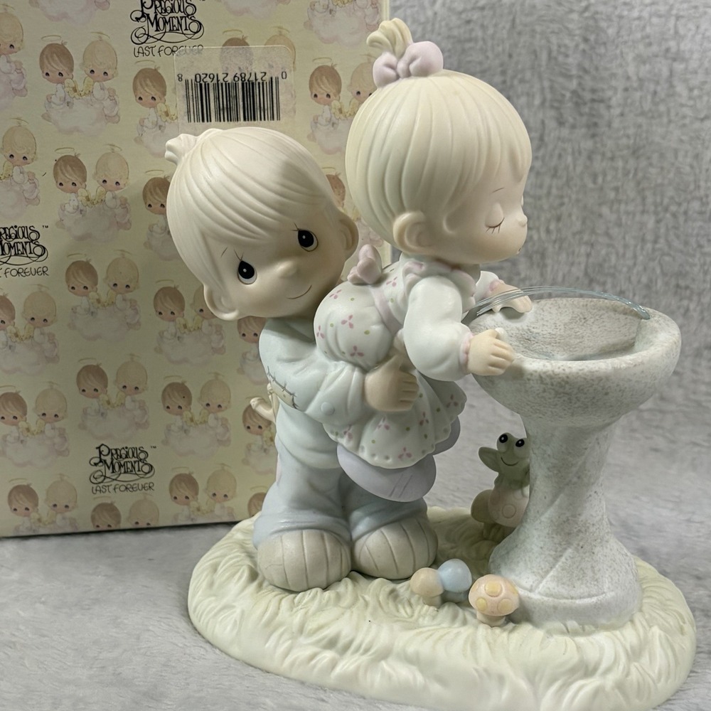Precious Moments 520675 Your Love Is So Uplifting Figurine 1988 Original Box